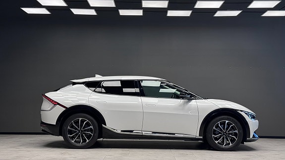 Kia EV6 5 of 21