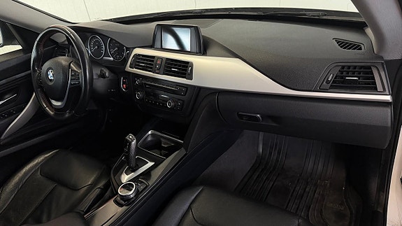 BMW 320d 10 of 17