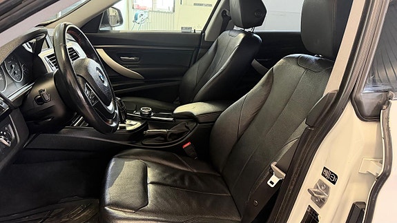BMW 320d 16 of 17