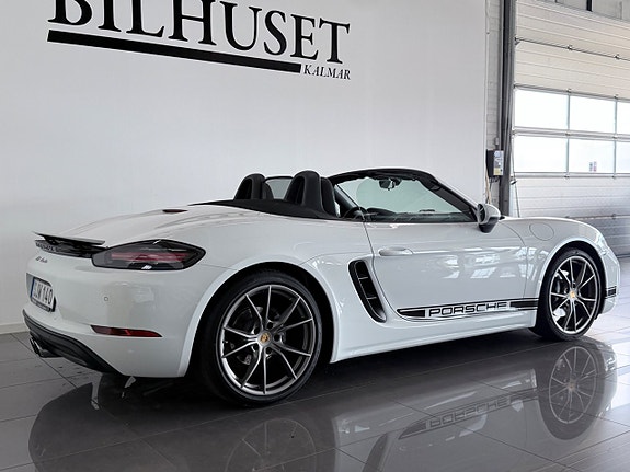 Porsche 718 Boxster 6 of 15