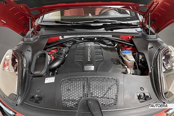 Porsche Macan S 23 of 28