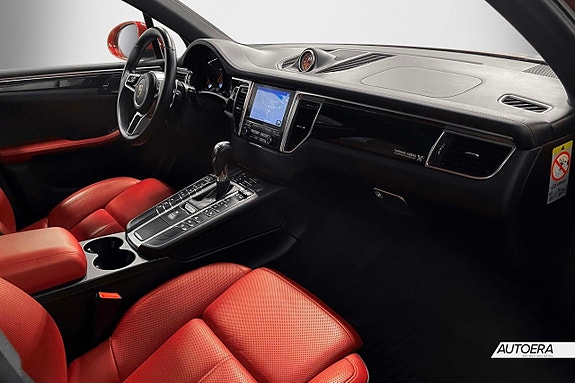 Porsche Macan S 12 of 28