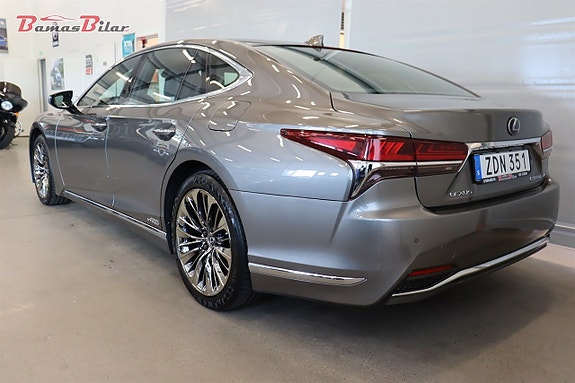 Lexus LS500h 3 of 25