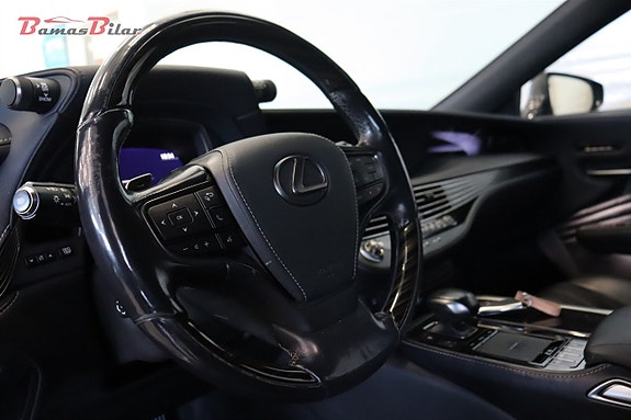 Lexus LS500h 9 of 25