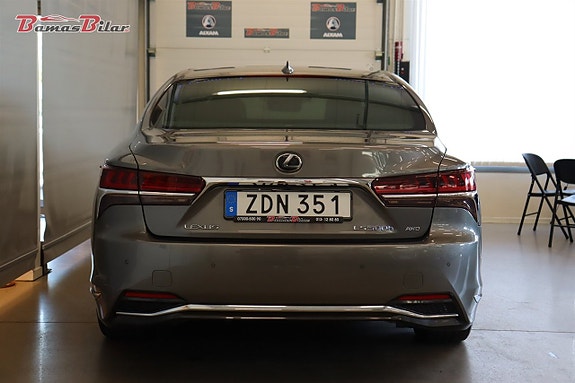 Lexus LS500h 4 of 25