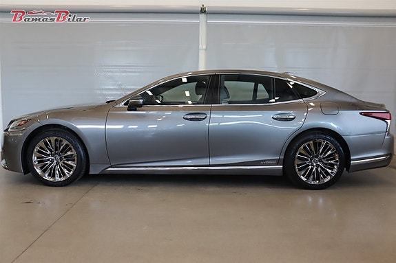 Lexus LS500h 2 of 25
