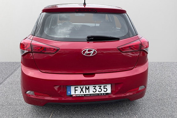Hyundai i20 4 of 13