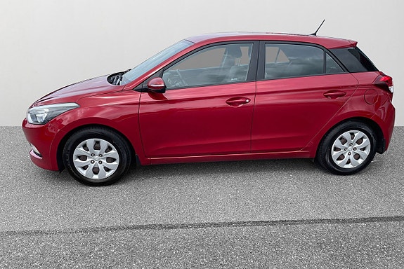 Hyundai i20 3 of 13