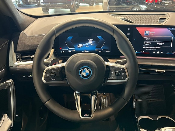 BMW iX2 9 of 17