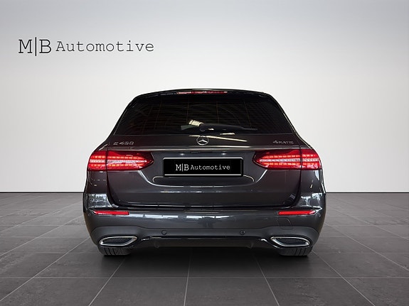 Mercedes-Benz E450 5 of 5