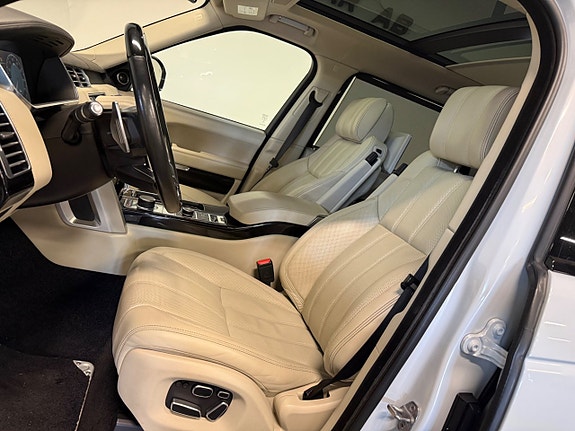 Land Rover Range Rover 22 of 30