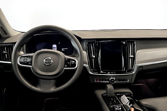 Volvo V90 4 of 5