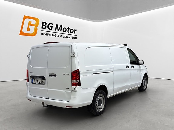 Mercedes-Benz Vito 108 4 of 5