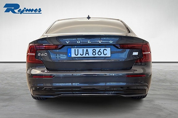 Volvo S60 5 of 23