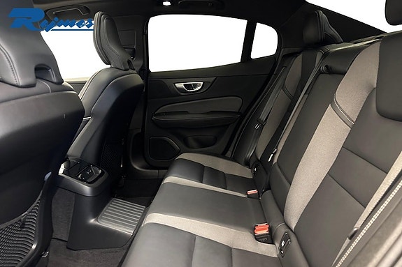 Volvo S60 8 of 23