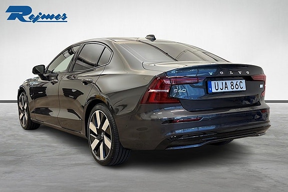 Volvo S60 3 of 23