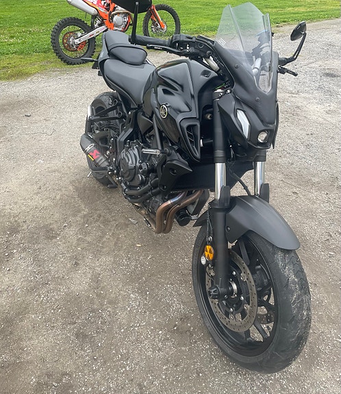 Yamaha MT-07 4 of 5