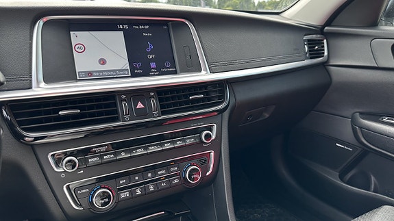 Kia Optima 3 of 5