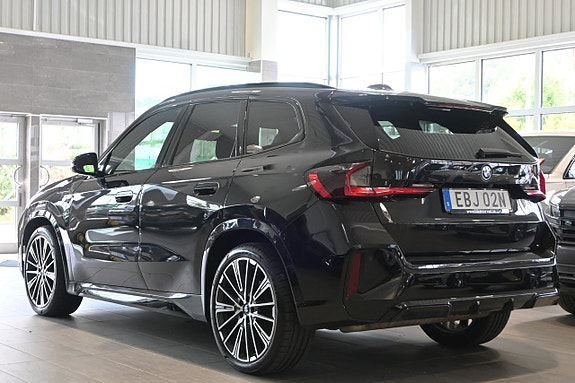 BMW X1 3 of 5