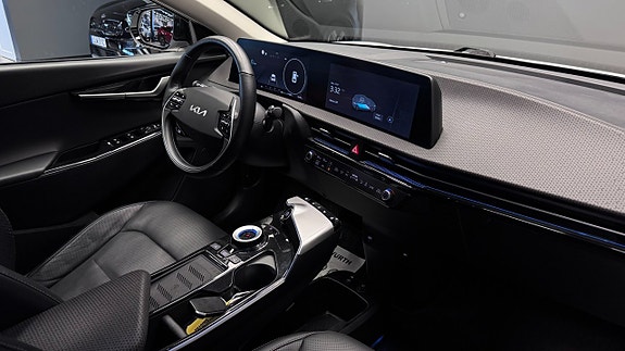 Kia EV6 8 of 20