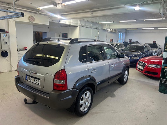 Hyundai Tucson 4 of 5