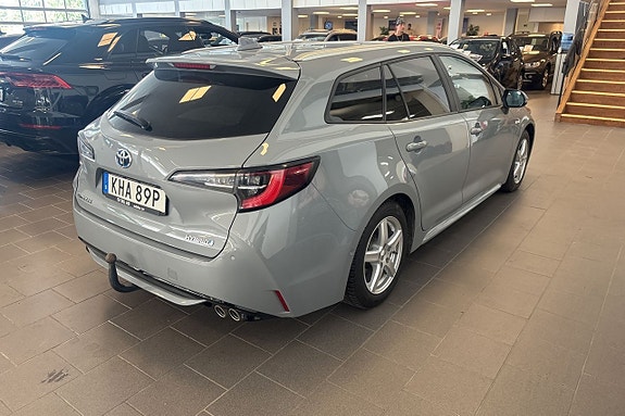 Toyota Corolla 4 of 5