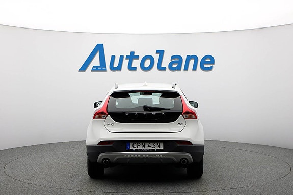 Volvo V40 Cross Country 7 of 28