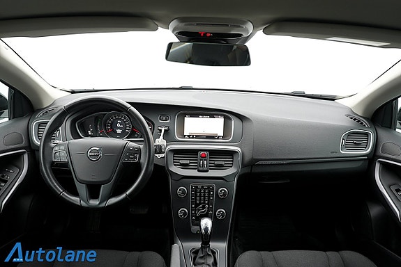 Volvo V40 Cross Country 17 of 28
