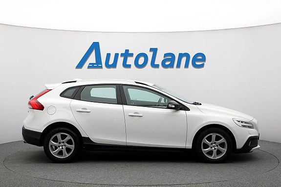 Volvo V40 Cross Country 9 of 28