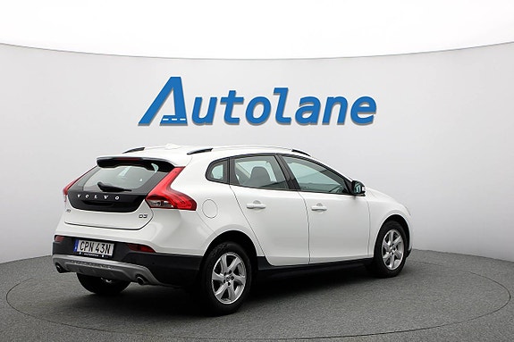 Volvo V40 Cross Country 8 of 28