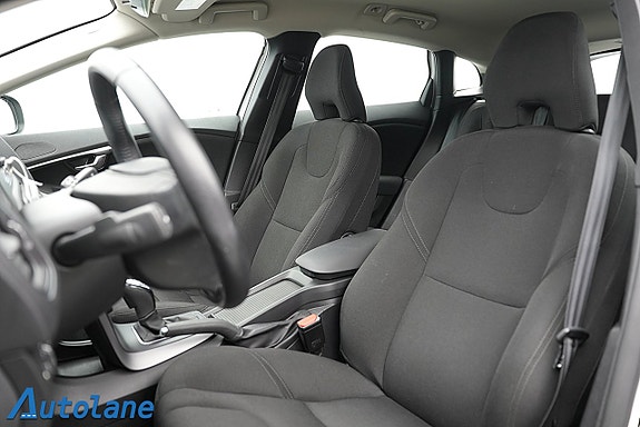 Volvo V40 Cross Country 15 of 28
