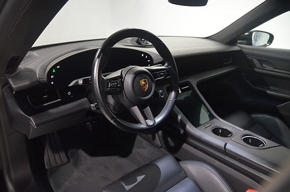 Porsche Taycan 4S 12 of 21