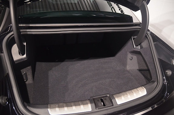 Porsche Taycan 4S 15 of 21