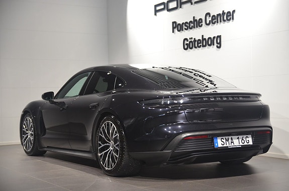 Porsche Taycan 4S 6 of 21