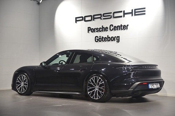 Porsche Taycan 4S 5 of 5