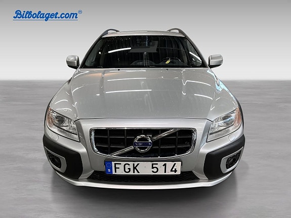 Volvo XC70 2 of 5
