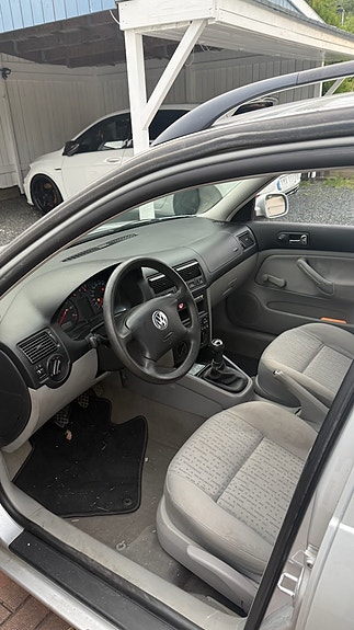 Volkswagen Golf IV 3 of 5