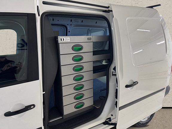 Volkswagen Caddy Maxi 4 of 5