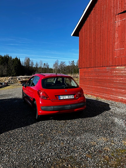 Peugeot 207 6 of 8