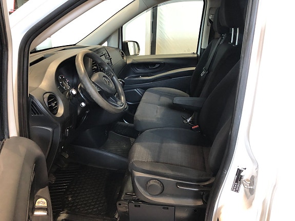 Mercedes-Benz Vito 111 6 of 9