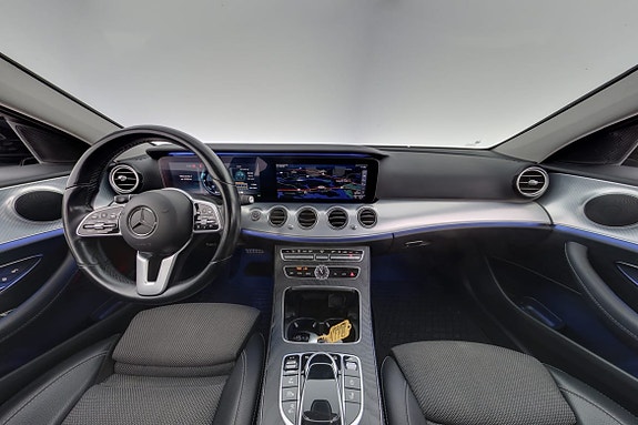Mercedes-Benz E300 de 14 of 30