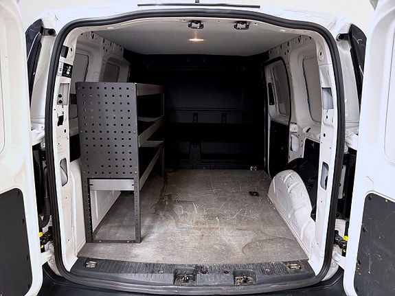 Volkswagen Caddy 12 of 13