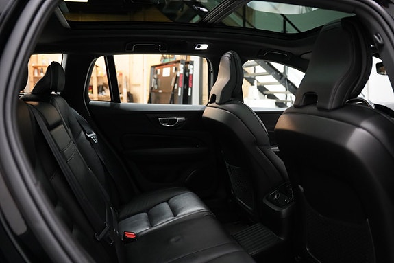 Volvo V60 23 of 25