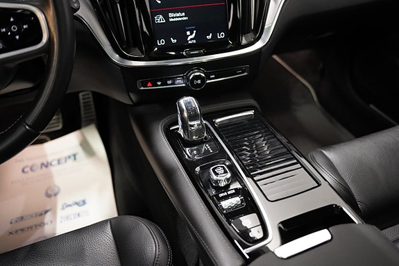 Volvo V60 15 of 25
