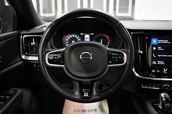 Volvo V60 13 of 25