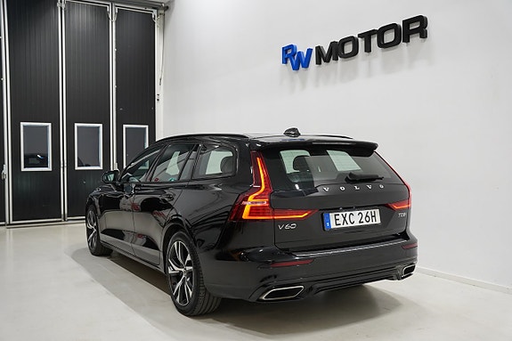 Volvo V60 4 of 5