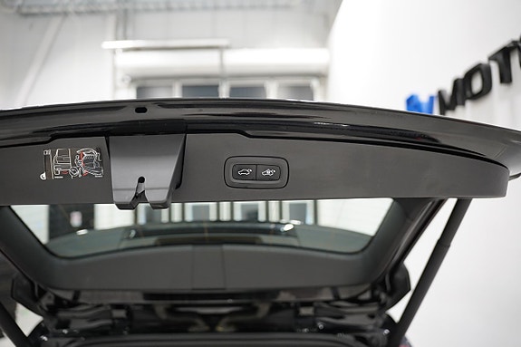 Volvo V60 25 of 25