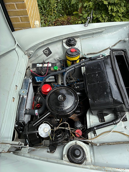 Ford Anglia 6 of 6