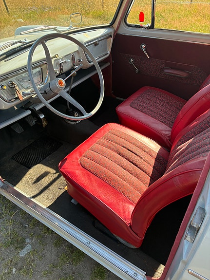 Ford Anglia 3 of 5