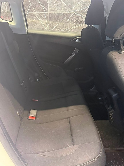 Peugeot 2008 14 of 19
